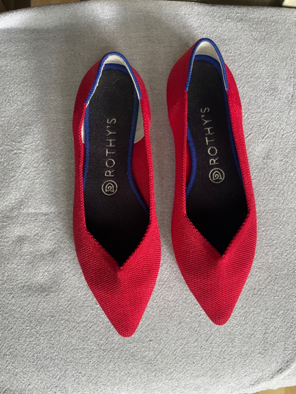 Red Rothy’s shoes